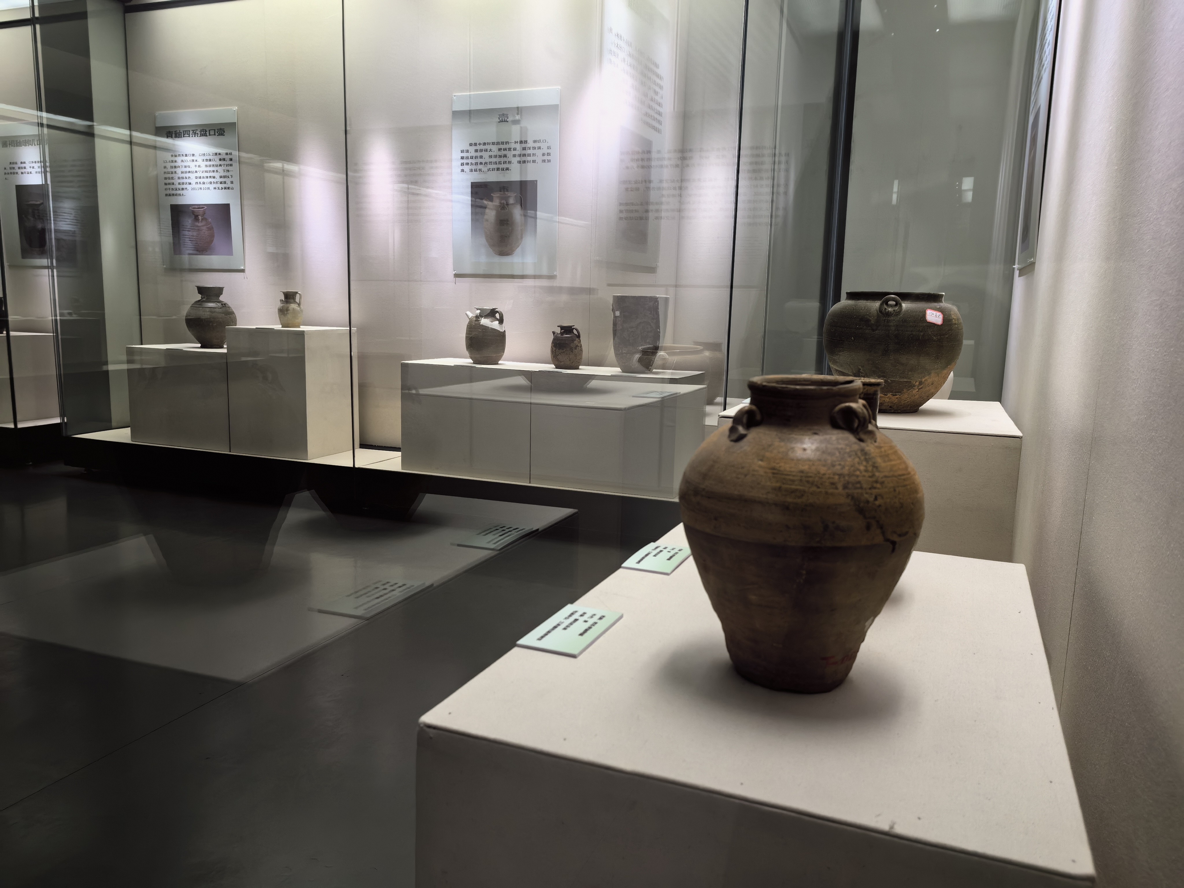 “唐瓷之韵——江西出土唐代青瓷展”亮相廊坊博物馆 (2)(1).jpg