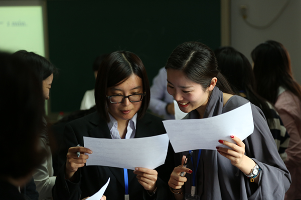 学员热烈交流