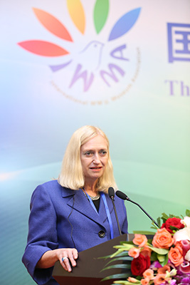国际博物馆协会主席代表、国际博物馆协会执委舒利茨女士做开幕式致辞