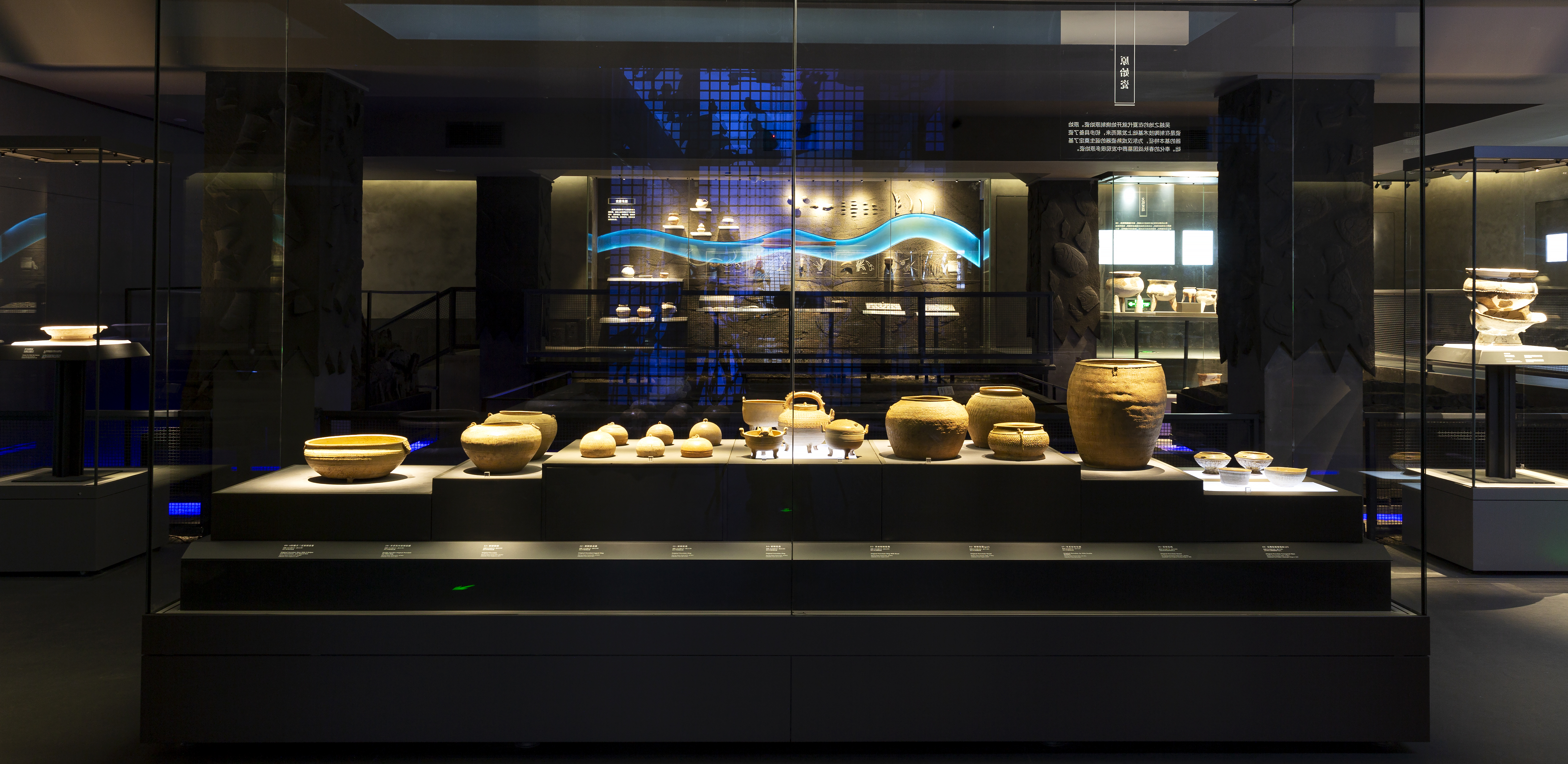 6.奉化博物馆“山海交响—奉化历史文明展”展厅一隅.jpg