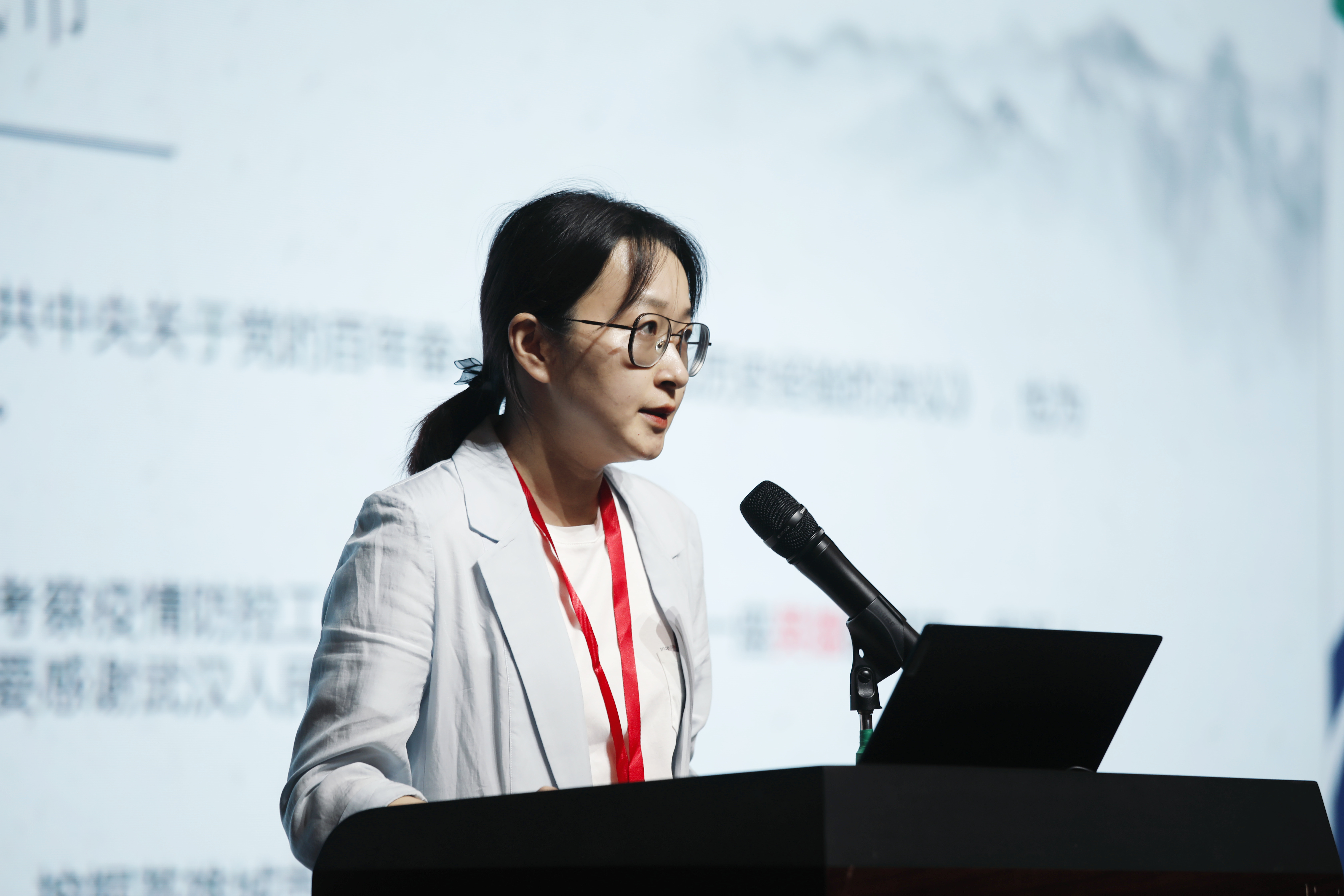 11-黄婧_副本.jpg